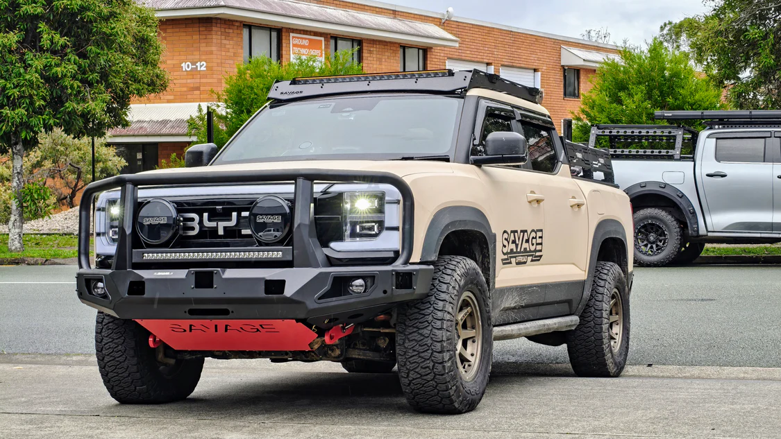 Savage Tech BYD SHARK 6 SAVAGE ATTACK HOOPED BULL BAR