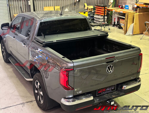 Aluminum Tri-Fold Folding Hard Tonneau Cover suitable Volkswagen VW Amarok 2023+