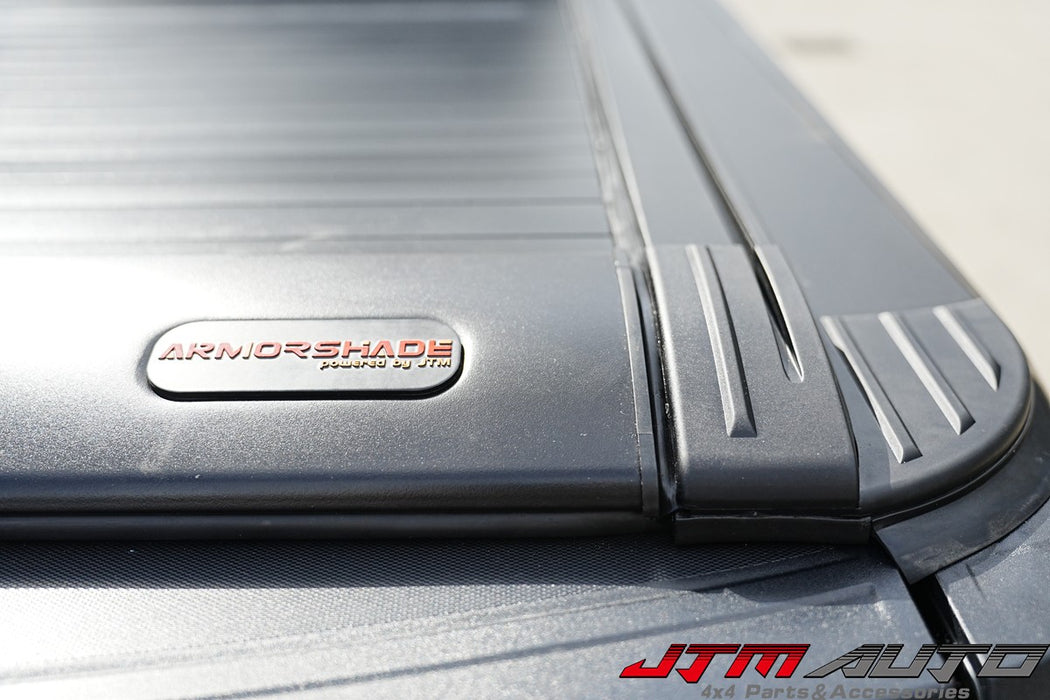 Lockable electric roller shutter with Chevrolet tailgate integration