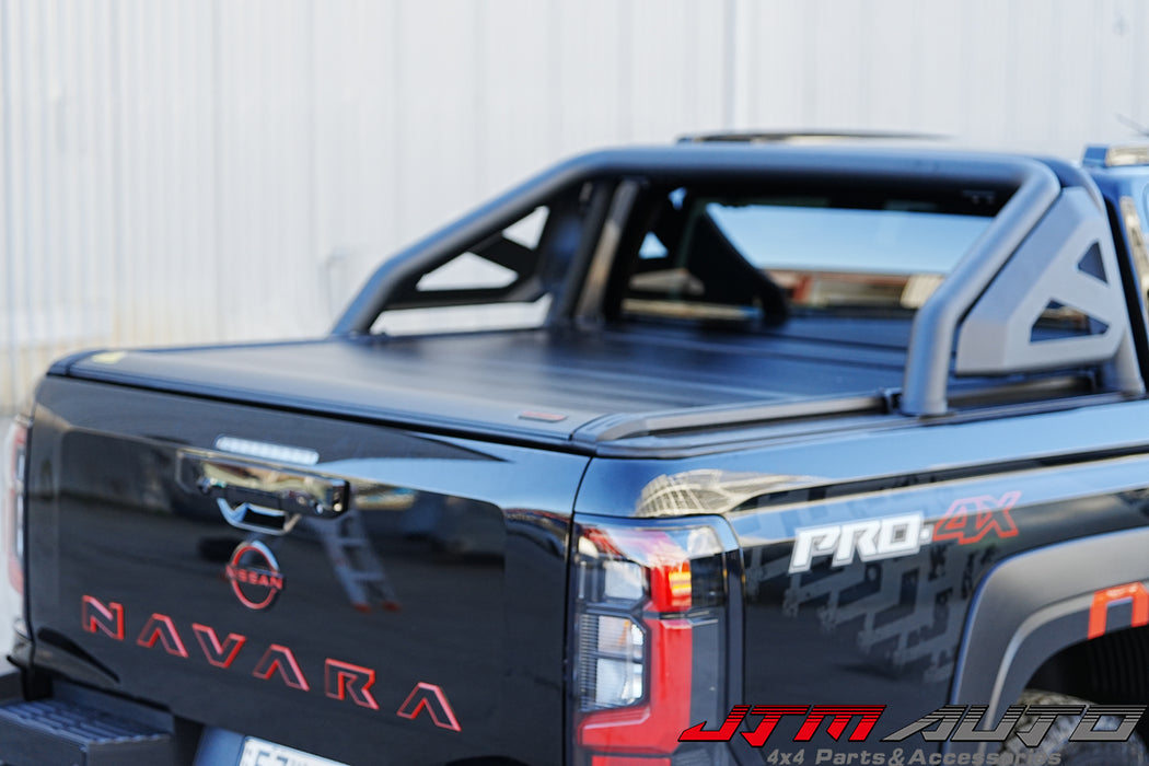 Remote-controlled electric tonneau cover for Nissan Navara D27