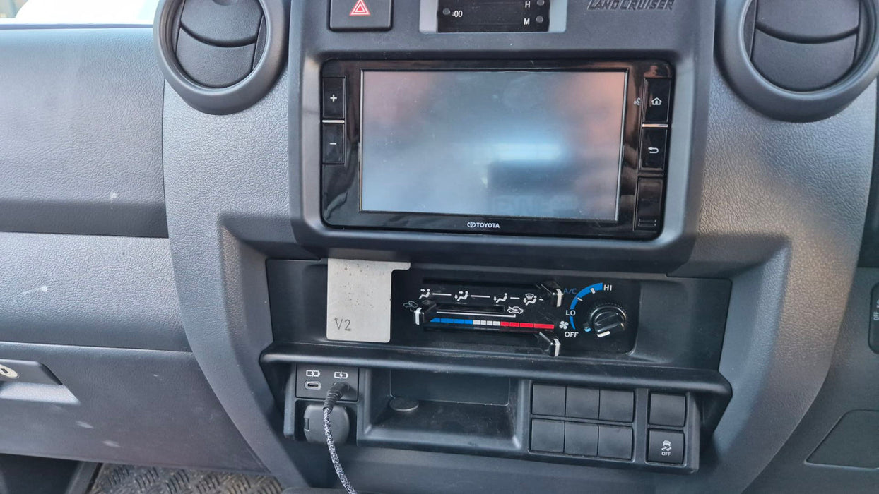 UHF Handpiece holder HP-175 to suit Toyota LandCruiser 70 Series LC79 2024+