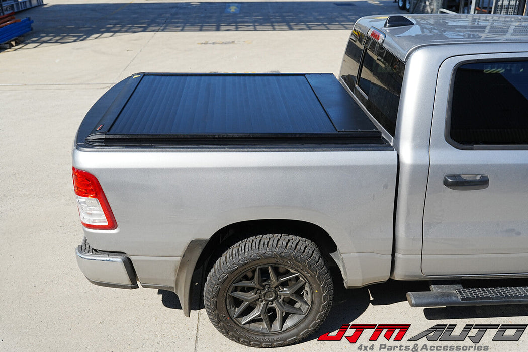 Smartphone-controlled roller shutter for Toyota Tundra pickup