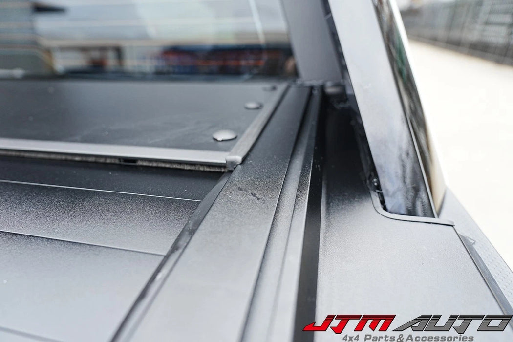 Weather-resistant roller shutter with drainage system for Terron 9